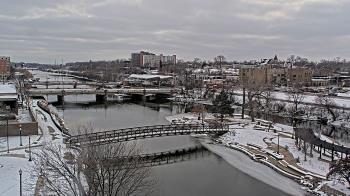 Weather camera view of City of Elgin.