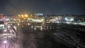 Weather camera view of City of Elgin.