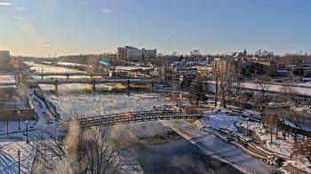 Weather camera view of City of Elgin.