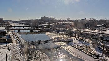 Weather camera view of City of Elgin.