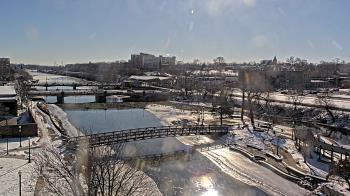 Weather camera view of City of Elgin.