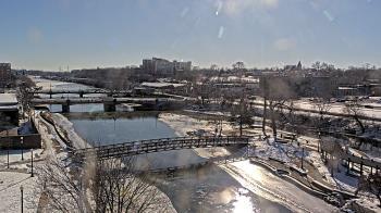 Weather camera view of City of Elgin.