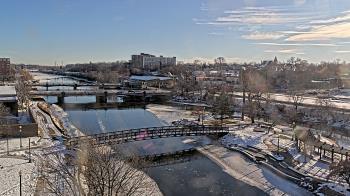 Weather camera view of City of Elgin.