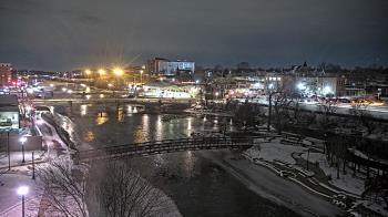 Weather camera view of City of Elgin.