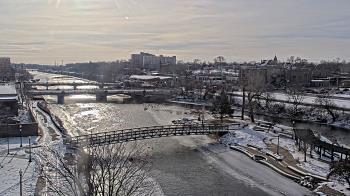 Weather camera view of City of Elgin.