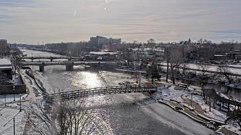 Weather camera view of City of Elgin.