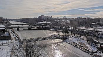 Weather camera view of City of Elgin.