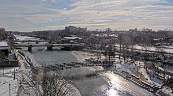 Weather camera view of City of Elgin.