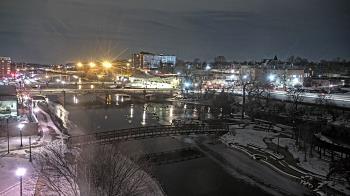 Weather camera view of City of Elgin.