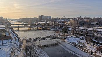 Weather camera view of City of Elgin.