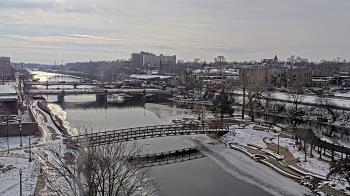 Weather camera view of City of Elgin.