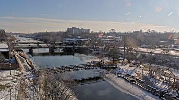 Weather camera view of City of Elgin.