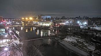 Weather camera view of City of Elgin.