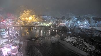 Weather camera view of City of Elgin.