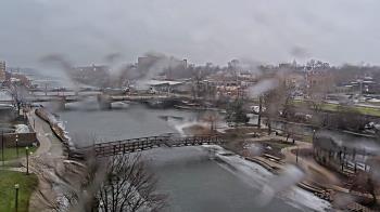 Weather camera view of City of Elgin.