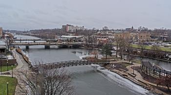 Weather camera view of City of Elgin.