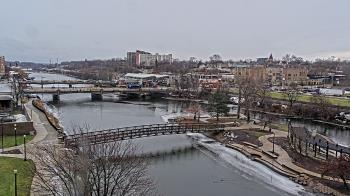 Weather camera view of City of Elgin.