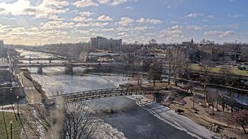Weather camera view of City of Elgin.