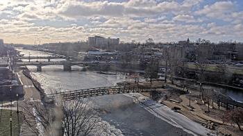 Weather camera view of City of Elgin.