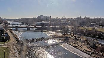 Weather camera view of City of Elgin.