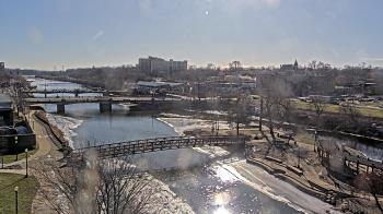 Weather camera view of City of Elgin.