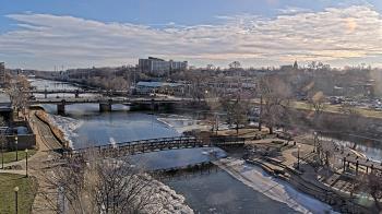 Weather camera view of City of Elgin.