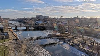 Weather camera view of City of Elgin.