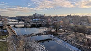 Weather camera view of City of Elgin.