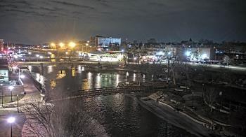 Weather camera view of City of Elgin.