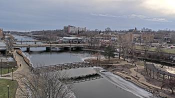 Weather camera view of City of Elgin.