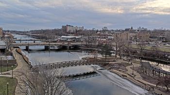Weather camera view of City of Elgin.