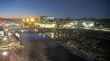 Weather camera view of City of Elgin.