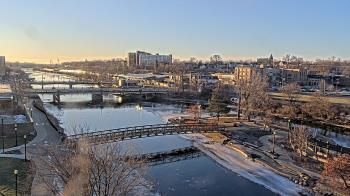 Weather camera view of City of Elgin.