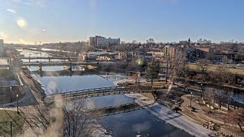 Weather camera view of City of Elgin.