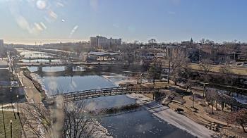 Weather camera view of City of Elgin.