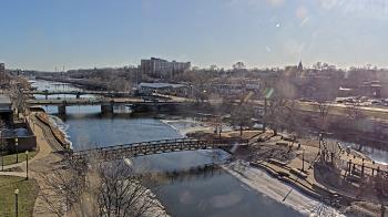 Weather camera view of City of Elgin.