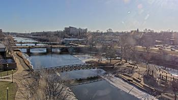Weather camera view of City of Elgin.