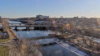 Weather camera view of City of Elgin.