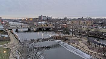 Weather camera view of City of Elgin.