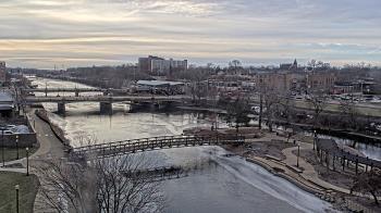 Weather camera view of City of Elgin.