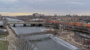 Weather camera view of City of Elgin.