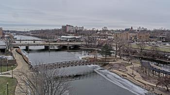 Weather camera view of City of Elgin.