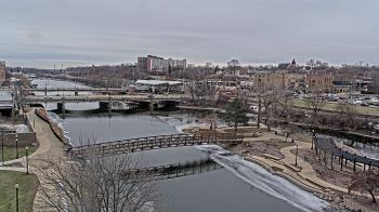 Weather camera view of City of Elgin.