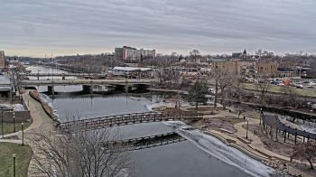 Weather camera view of City of Elgin.