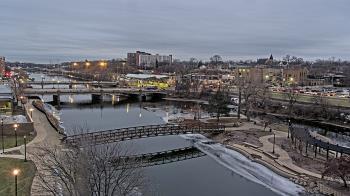 Weather camera view of City of Elgin.