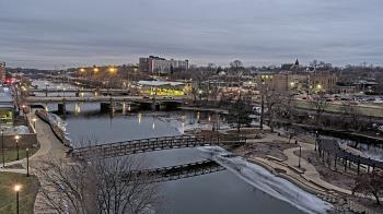 Weather camera view of City of Elgin.