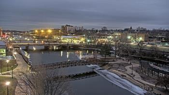 Weather camera view of City of Elgin.