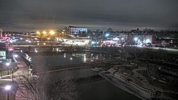 Weather camera view of City of Elgin.