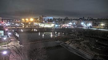 Weather camera view of City of Elgin.