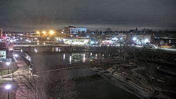 Weather camera view of City of Elgin.